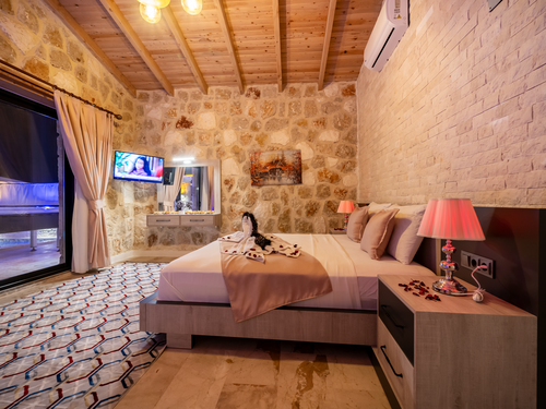  gece  -  Kasım
  | Kalkan Akbel'de Muhafazakar Aile İçin Özel Havuzlu Jakuzili Villa